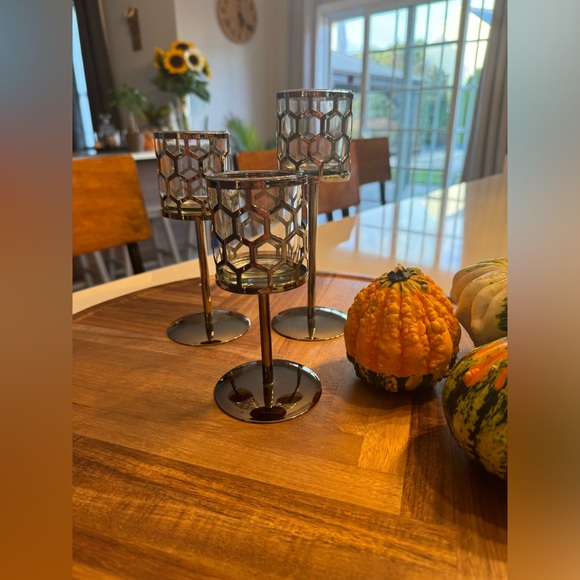 New Without Box Votive Metal with Glass Inserts Candles Holder - Black / Gray - Picture 5 of 8